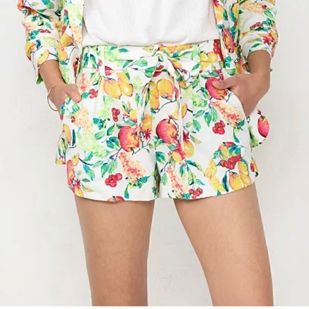 Lauren Conrad tie waist fruit print shorts. Size L
